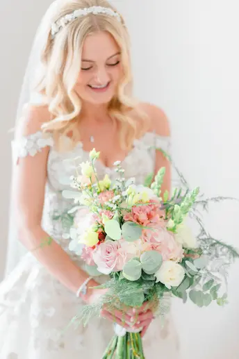 L&G Summer pastel wedding bouquet for a bride